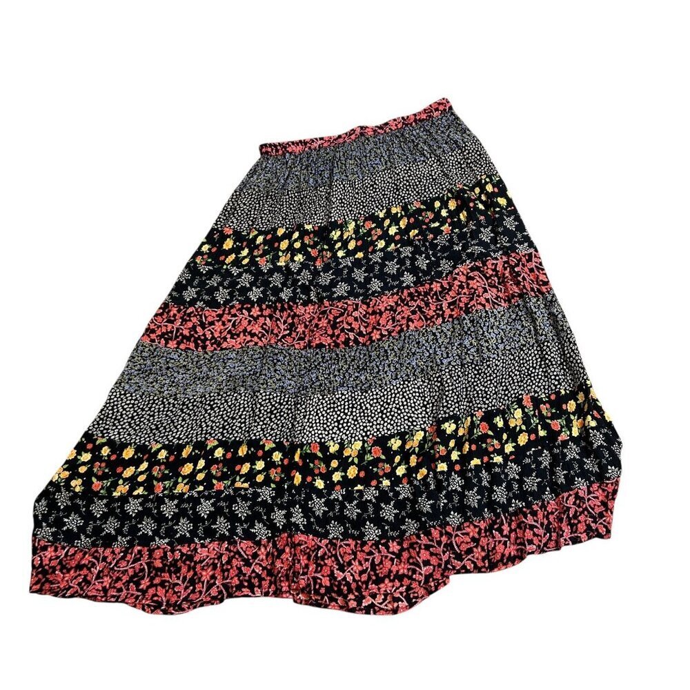 Requirements Patchwork Tiered Vintage Floral Cott… - image 1